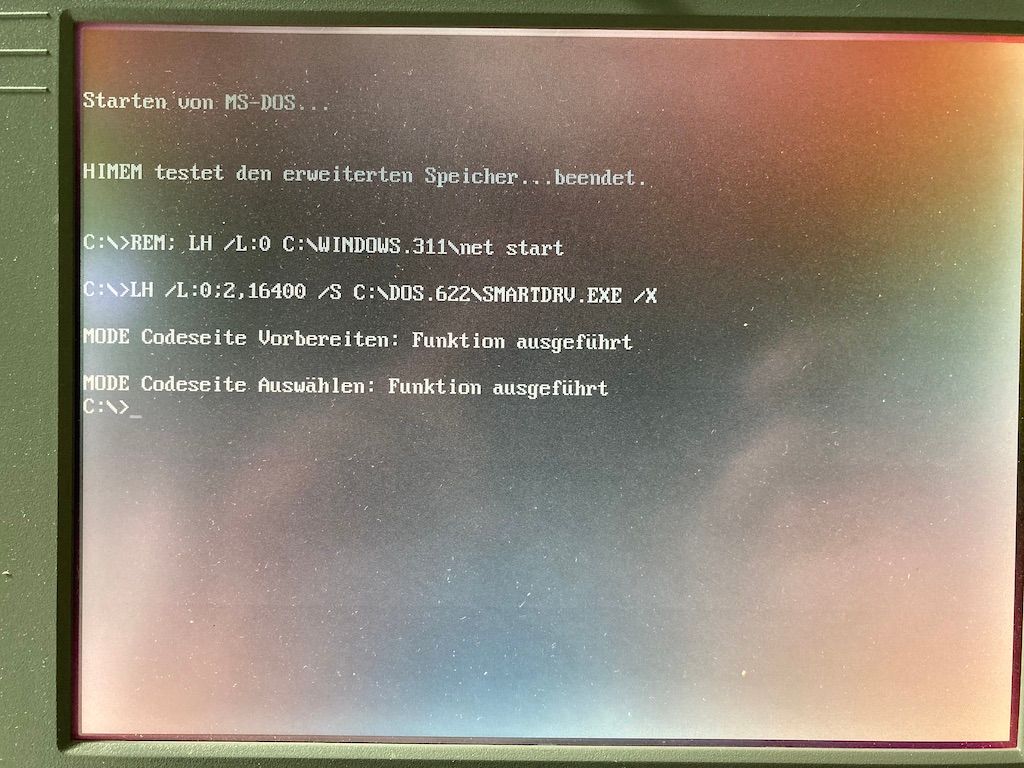 MS-DOS 6.22 Startbildschirm. (C) thahipster.de 2020