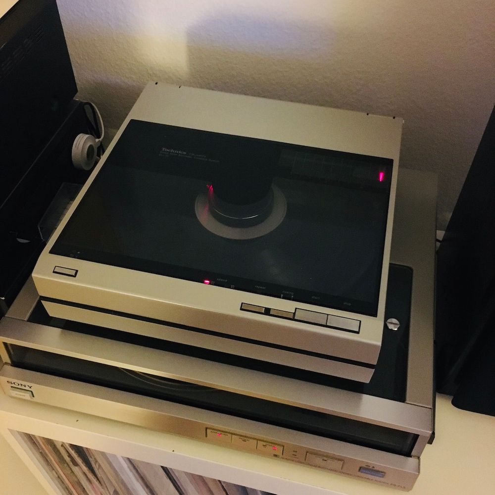 Technics SL-10 linear tracking Turntable by thahipster.de (C)